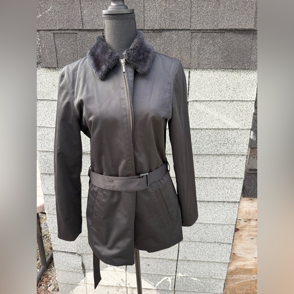 Eddie Bauer women’s black belted jacket with faux fur collar, Size S - Picture 2 of 13